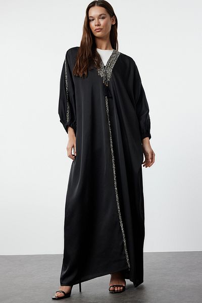 Trendyol Modest Gewebte schwarze Kappe - Ferace & Abaya mit Accessoire-Detail TCTSS24KF00059