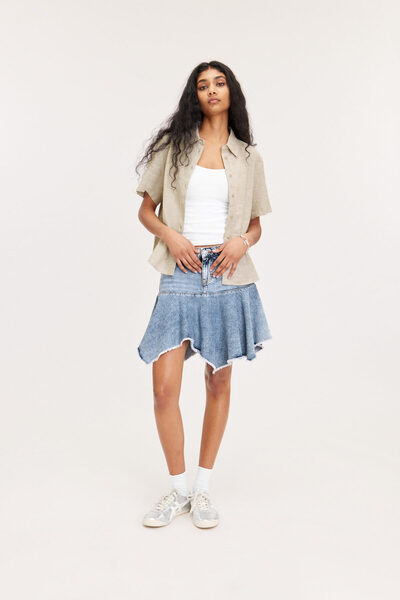Monki Tina Linen Shirt - Comfortable Fit and Stylish Design
