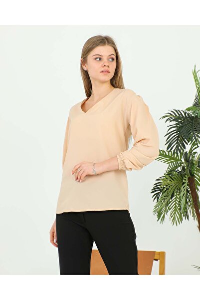 Rodi 1979 Model Women's V-Neck Blouse