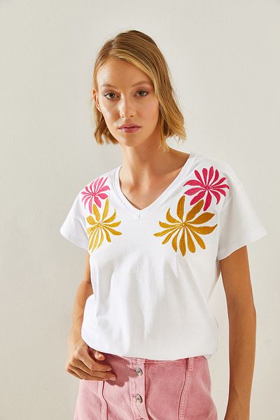 Bianco Lucci Tricou colorat pentru femei, cu decolteu în V, brodat cu frunze - 60251465