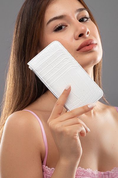 The Noir Leather Miami Women's Zippered White Card Holder Wallet