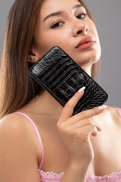 The Noir Leather Miami Zippered Women's Black Card Holder Wallet