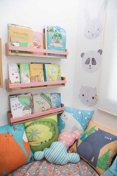 EMTA 60 cm Pink Slatted Wooden Shelf Montessori Bookcase