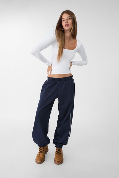 Stradivarius Seamless Long-Sleeved T-Shirt