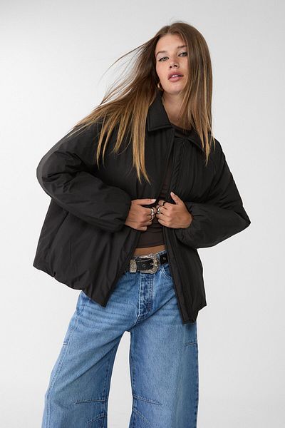 Stradivarius Regular fit şişme mont