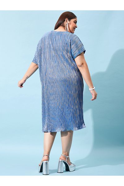 Styli Plus Size Plisse Shift Midi Dress with Kimono Sleeves