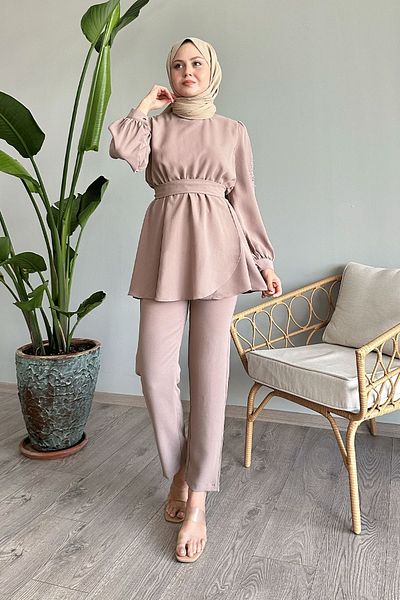 InStyle Set bej cu mâneci perle în talie