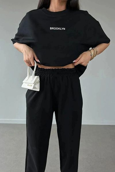 Mythologie Μπλουζάκι με λογότυπο Brooklyn Sweatpants Jogger - Σετ φόρμας με μαύρη στάμπα Oversize Crew Neck