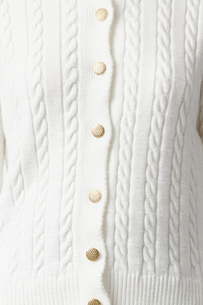 Trendyol Collection Ecru Mercerized Look Premium/Speciální příze Pletený detail Bunda Look Pletený svetr TWOAW25HI00229