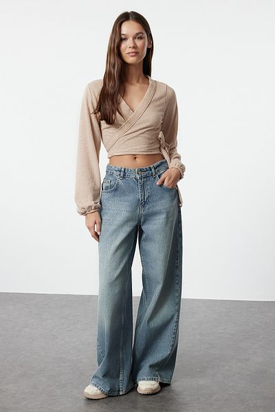 Trendyol Collection Μακρυμάνικη Μπεζ πλεκτή μπλούζα - Λεπτομέρεια μαλακής γραβάτας TWOAW25BZ00020