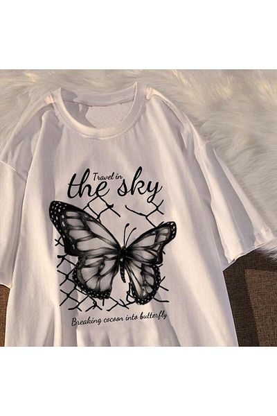 MODARİCH Λευκό μπλουζάκι Oversize Sky Butterfly - Κοντό μανίκι με λαιμόκοψη