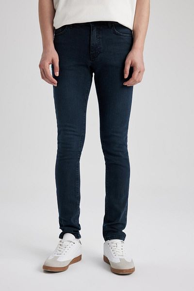 DeFacto Super Skinny Fit Schmalste Passform Normale Taille Extra schmales Bein Jeanshose C0567ax23au