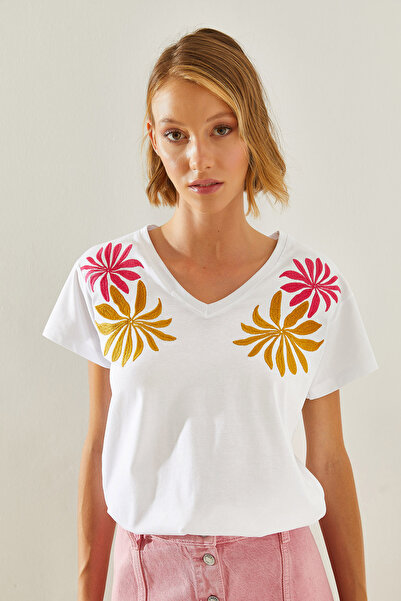 Bianco Lucci Barevné dámské tričko s vyšívaným listem do V - 60251465