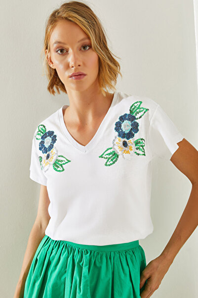 Bianco Lucci تي شيرت نسائي ملون برقبة على شكل حرف V مزين بالزهور - 60251470