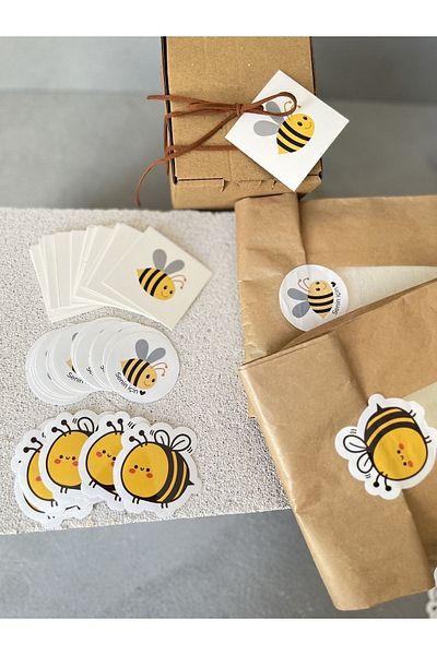 Meyofficial Bee themed gift packaging kit