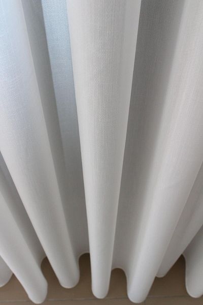 Vinaldi WhiTe Tulle CurTain - Plain Plain anD Black PleaT