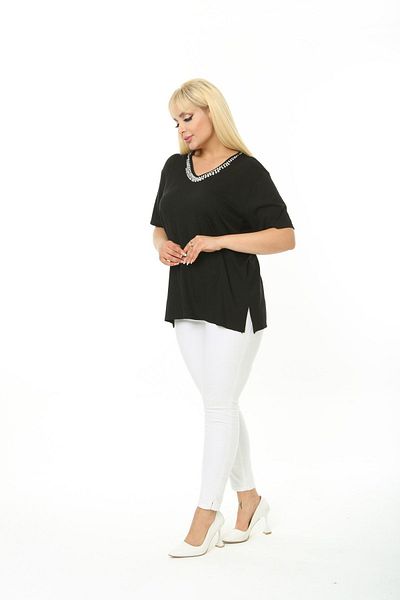 GOLVEN Plus Size Embroidered Blouse with Collar
