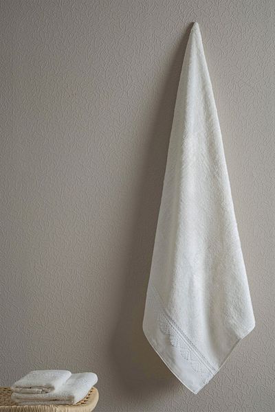 Nazik Home 30x50 cm Elegant Lace Hand Towel
