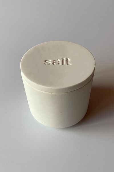 sin istanbul Concrete Salt Shaker with Lid White
