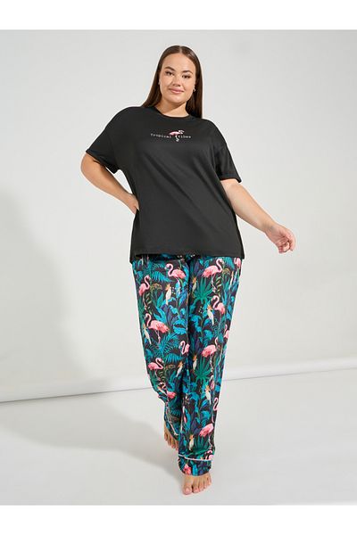 Styli Plus Size Flamingo Print T-Shirt with Piped Hem Pyjama Set
