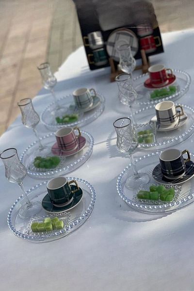 GM Smiling Avm 6-Piece Beaded Mica Presentation Tray | Round Coffee Presentation Tray | Bead Tray