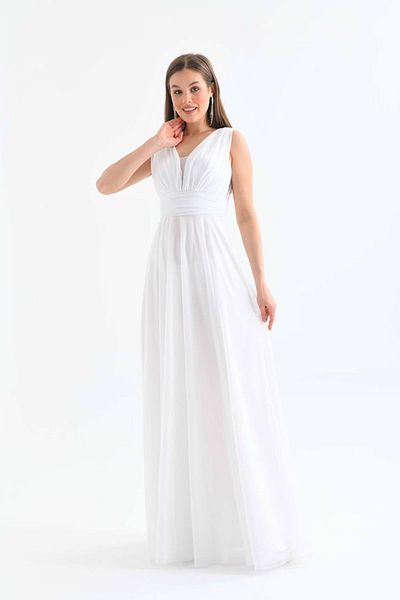 Neşeli Butik γυναικείο βραδινό φόρεμα από τούλι με λαιμόκοψη σε λευκό γιακά NBS9223