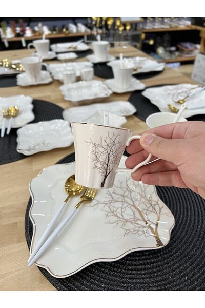 AROW 32 Piece 6-Person Porcelain Breakfast Set with Tree