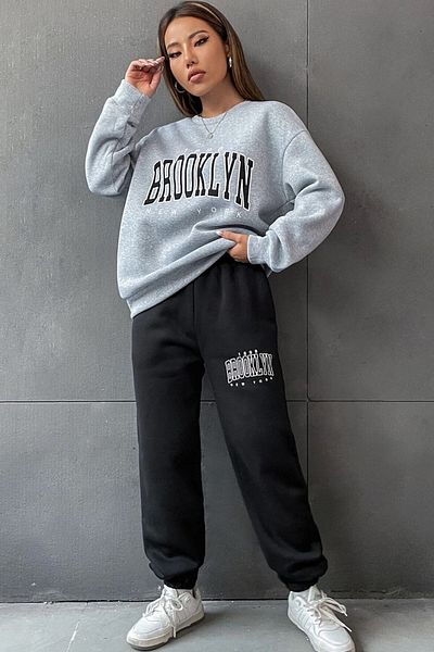 MODARİCH طقم بدلة رياضية 1898 Brooklyn Black Jogger Grey من الأسفل وأعلى طقم رياضي برقبة دائرية كبيرة الحجم