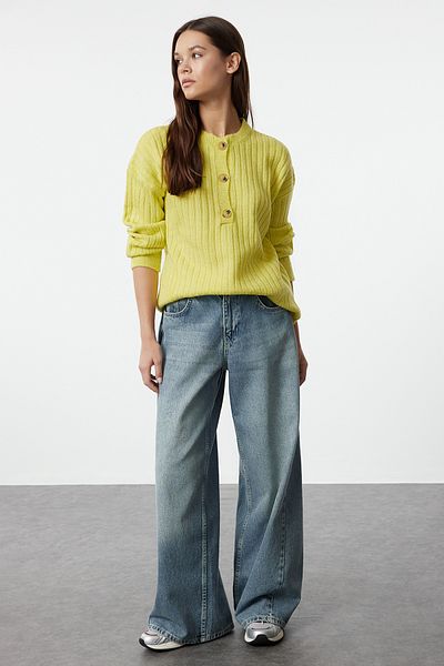 Trendyol Collection Lime Basic Knitwear Sweater - Soft Texture TWOAW25KZ00212