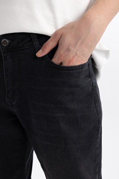 DeFacto Pedro Slim Fit Jeans - pravidelný pas, úzké nohavice B4539ax23au