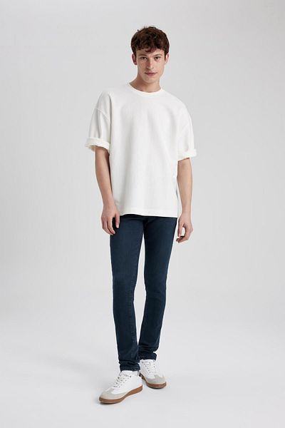 DeFacto Super Skinny Fit Schmalste Passform Normale Taille Extra schmales Bein Jeanshose C0567ax23au