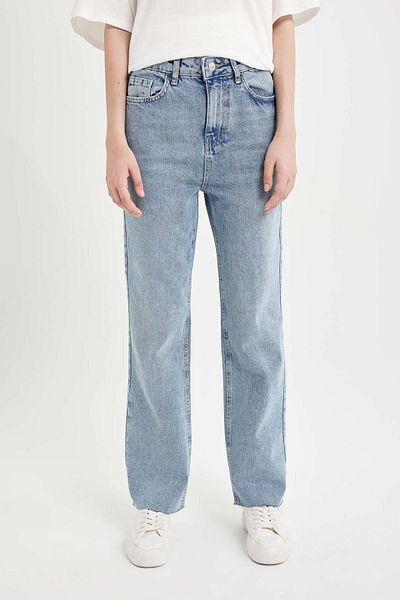 DeFacto High Waist Straight Fit Jeans - Knöchellang, waschbare Hose C9675AX24HS