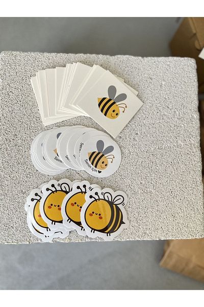 Meyofficial Bee themed gift packaging kit