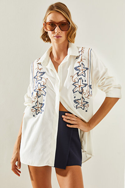 Bianco Lucci Koszula damska oversize z haftowanym wzorem - 5928 60251479