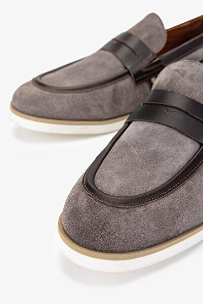 Valmenti Бежеві замшеві чоловічі лофери - взуття з натуральної шкіри