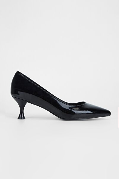 Valmenti Kadın Siyah Rugan Vegan Topuklu Ayakkabı