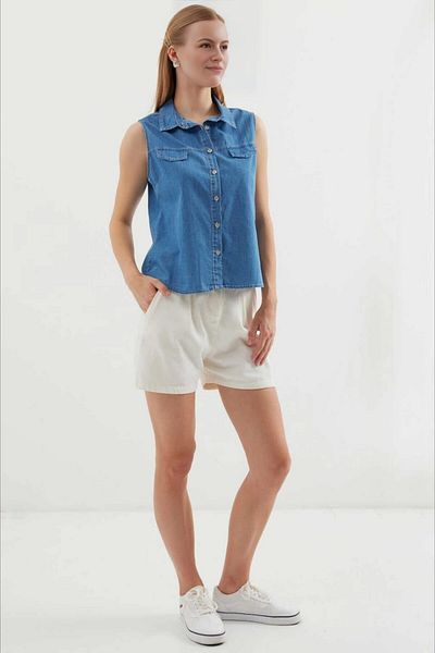 hazelin Cămașă de damă din denim - fără mâneci cu nasturi metalici și accesorii pentru buzunare HZL24S-BD 1202571