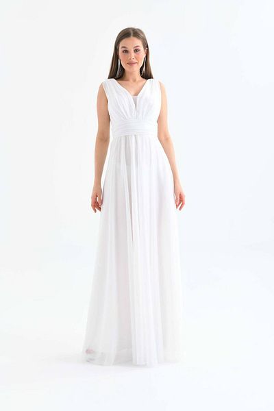 Neşeli Butik γυναικείο βραδινό φόρεμα από τούλι με λαιμόκοψη σε λευκό γιακά NBS9223
