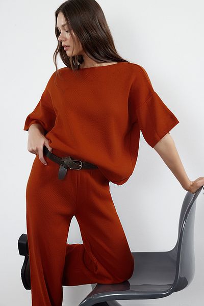 Trendyol Collection Three-Quarter Brick Colored Sleeve Knitwear Set - Top and Bottom Set TWOAW25AU00013