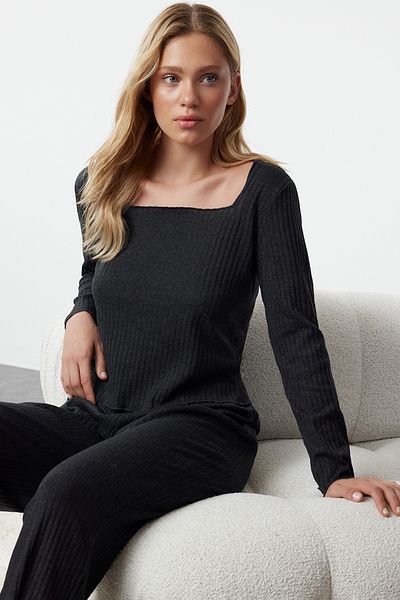 Trendyol Collection Pletená pyžamová souprava se šňůrou - Antracit Melange Thmaw24pt00078