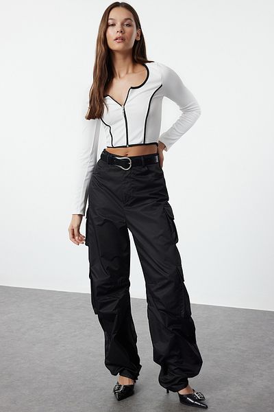 Trendyol Collection Guler flexibil cu fermoar - Bluză albă tricotată TWOAW25BZ00153
