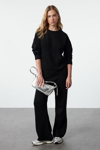 Trendyol Collection Alap fekete kötöttáru készlet - puha textúra, felső és alsó készlet TWOAW24AU00100