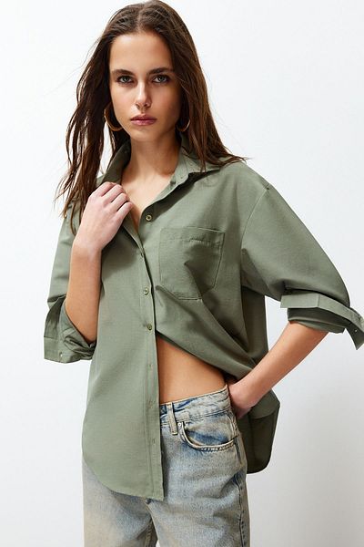 Trendyol Collection Sötét khaki egyzsebű Boyfriend szőtt pamut ing TWOAW20GO0115