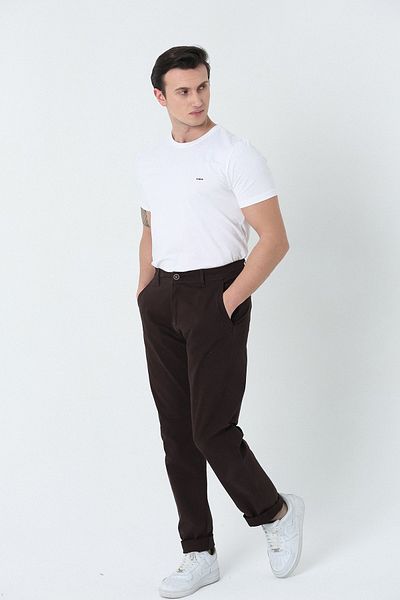 Brothers Ανδρικό Comfort Fit κανονική μέση ίσιο πόδι με τσέπες στο πλάι ελαστικό υφαντό παντελόνι Chino καφέ