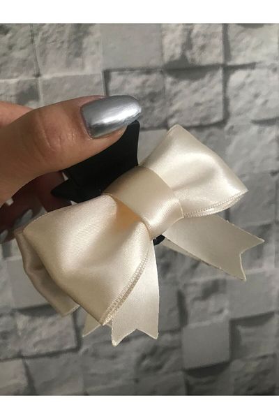 Demeter Collection Women's Cream Satin Clothespin - Bow Ribbon Buckle