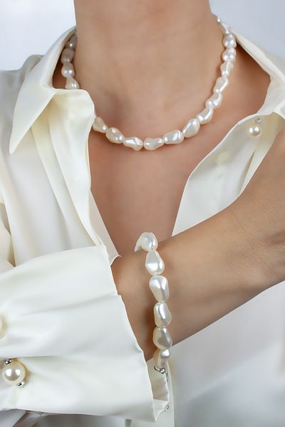 Pridza Baroque Pearl Necklace and Bracelet Set