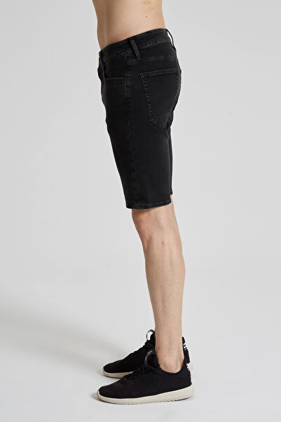 CROSS JEANS Men's Slim Fit Black Jean Shorts - E 4404-005