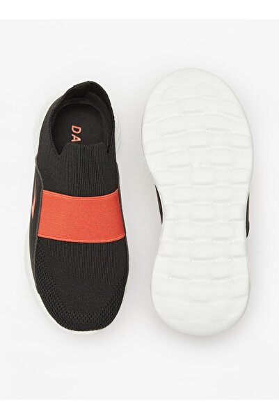 Dash Textured Slip-On Sports Shoes