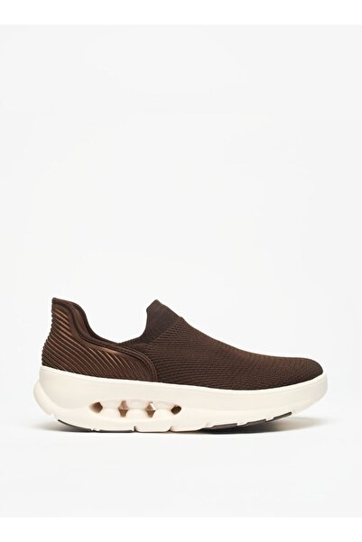Dash Textured Slip On Sports Shoes