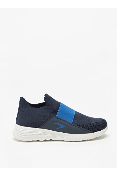 Dash Textured Slip-On Sports Shoes